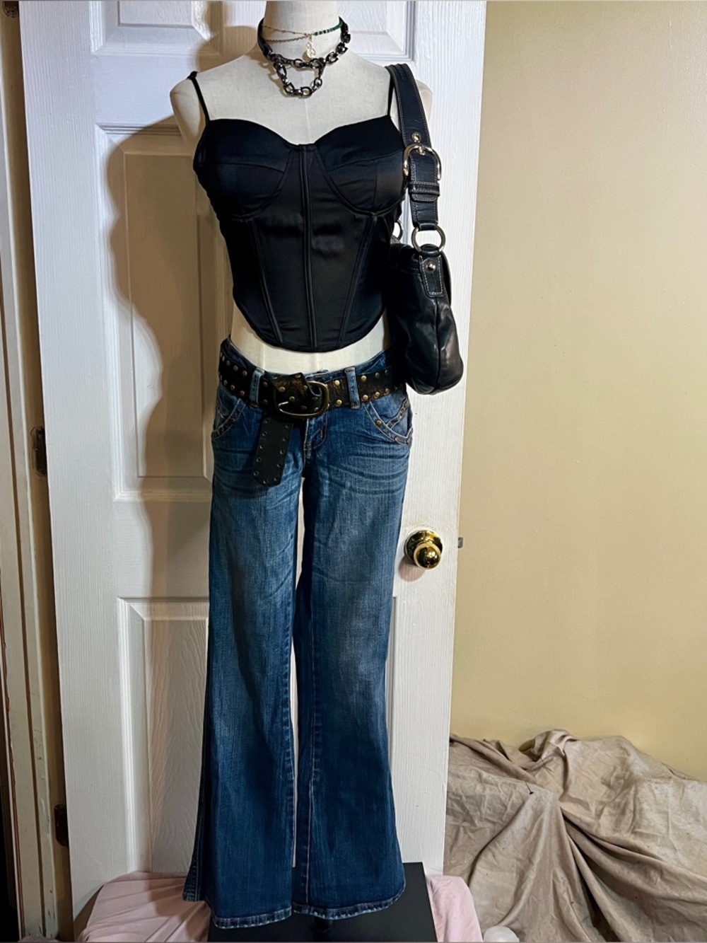 Bubblegum Wms Y2K‎ Ultra Low Rise Flare Rivet Stretch IT Girl Festival Jeans 7/8